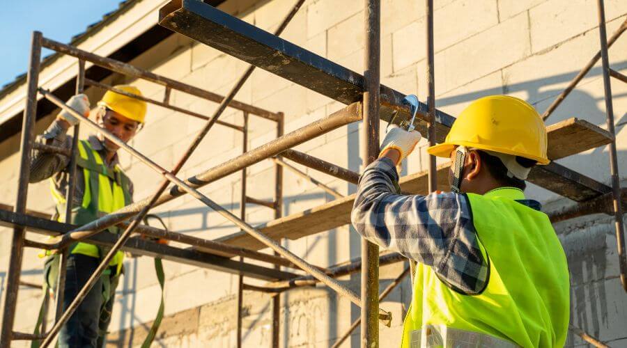 Professional fairlawn roofing services in Middletown, IN